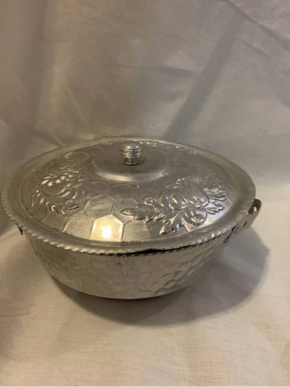 Silver Hammered Metal Serving Bowl with Lid - Decorative Home Kitchen